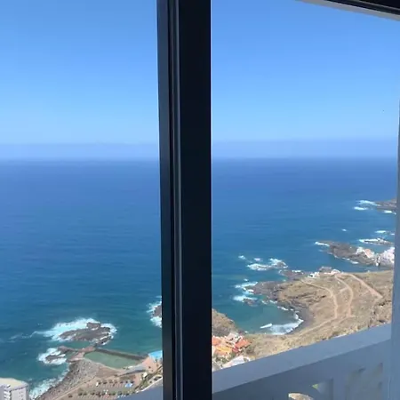 Cliffhanger Spectacular View Over North Coast * Tacoronte